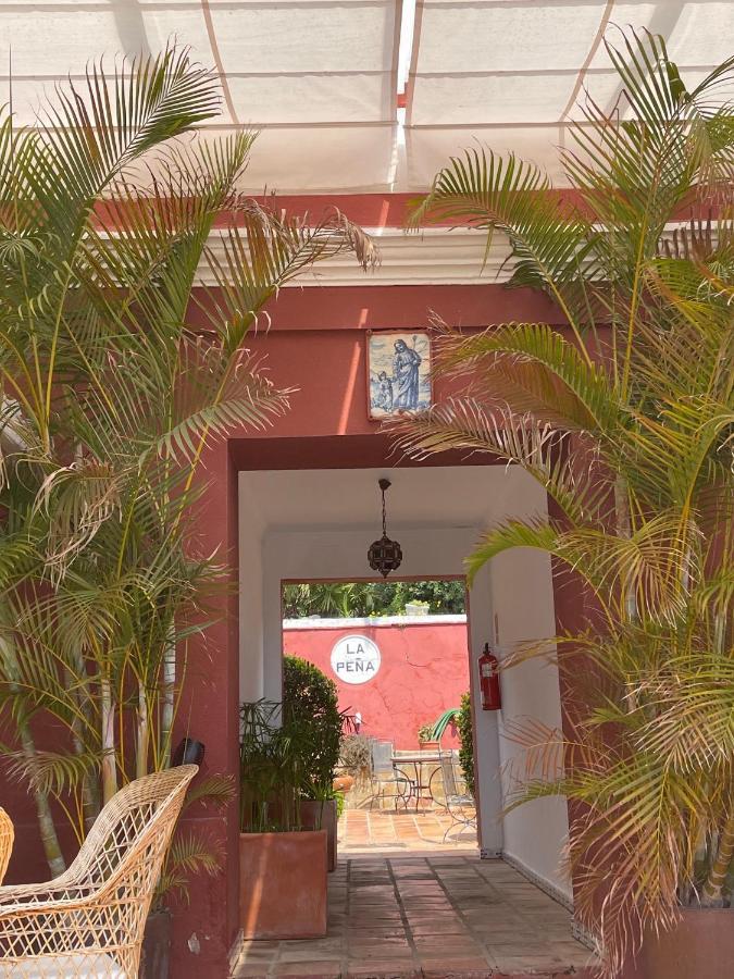 Hotel La Pena Tarifa Bagian luar foto