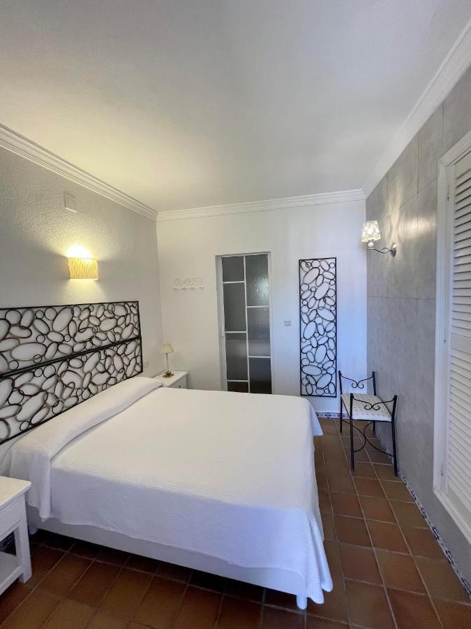Hotel La Pena Tarifa Bagian luar foto
