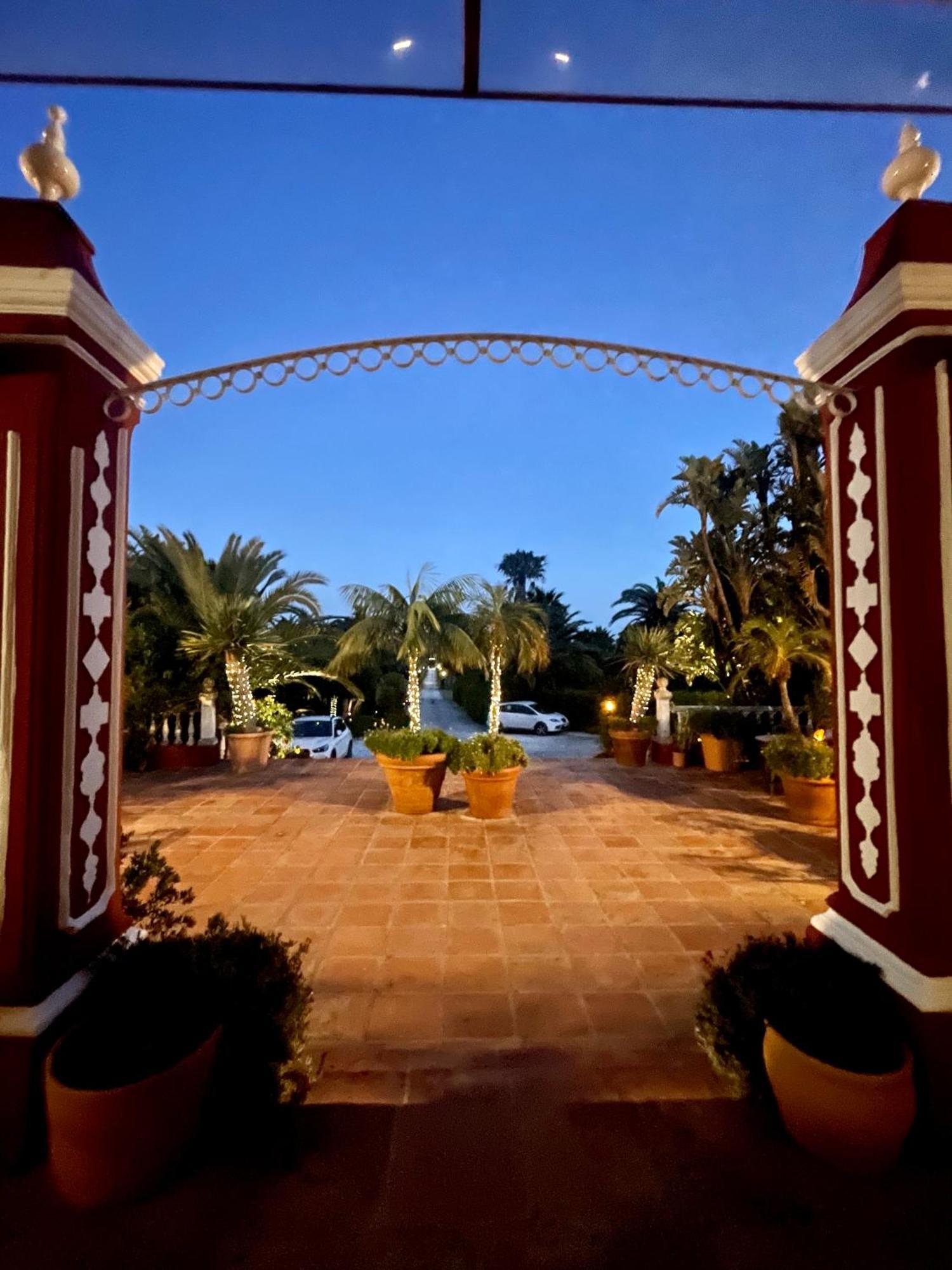 Hotel La Pena Tarifa Bagian luar foto